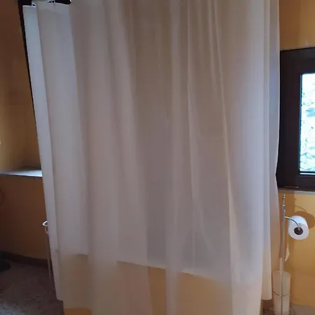 La Casa Nel Vicolo 아파트 카라마니코 테르메